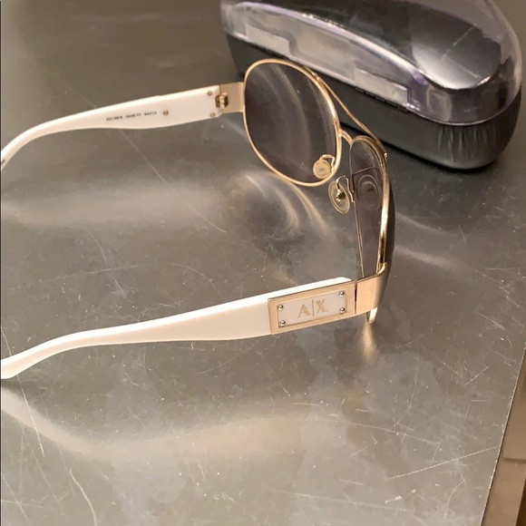 Armani Exchange Sunglasses - Picture 2 of 3